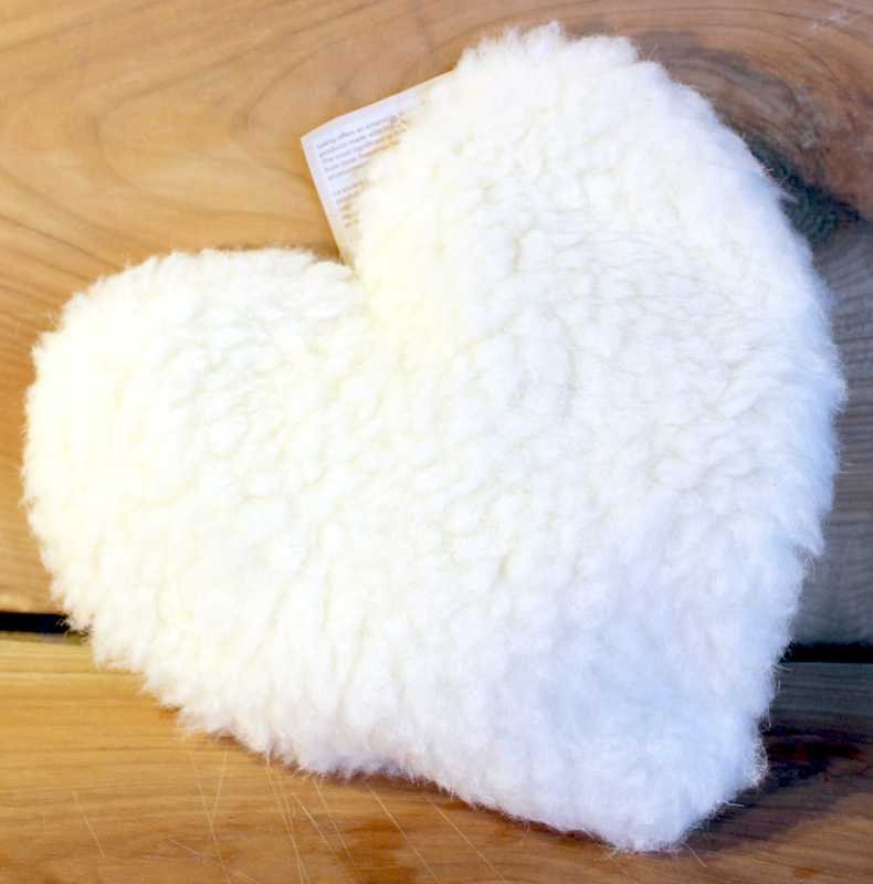 Das wärmende Herz aus Schafwolle