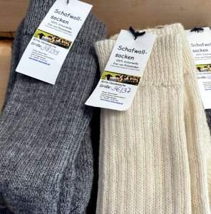 Reine Schafwollsocken