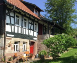 https://rhoenmantisch.de